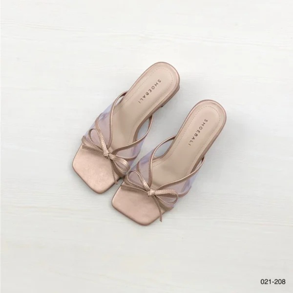 Comfortable Slip-On Sandals in Brown